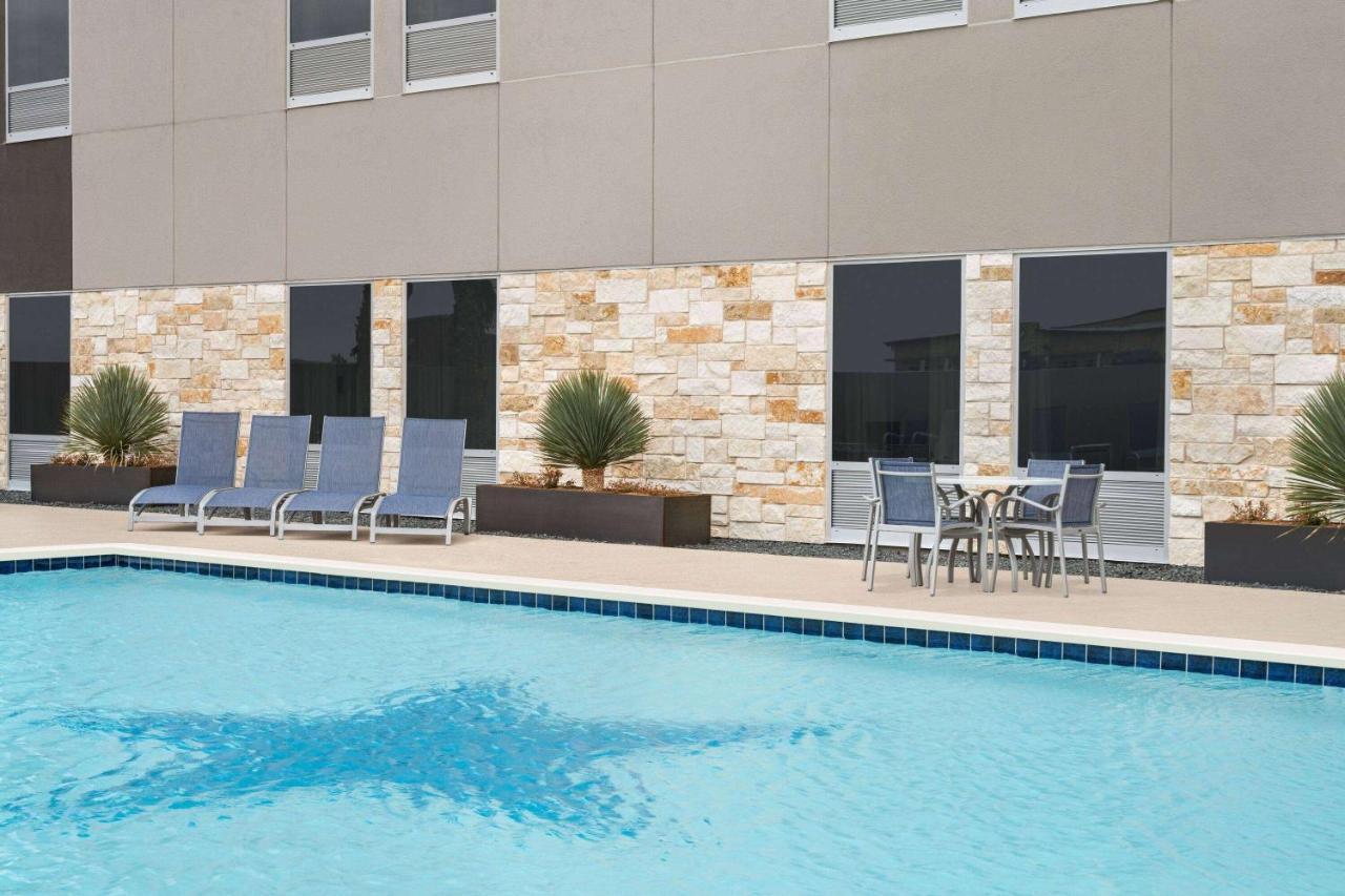 La Quinta Inn & Suites By Wyndham 德尔里奥 外观 照片